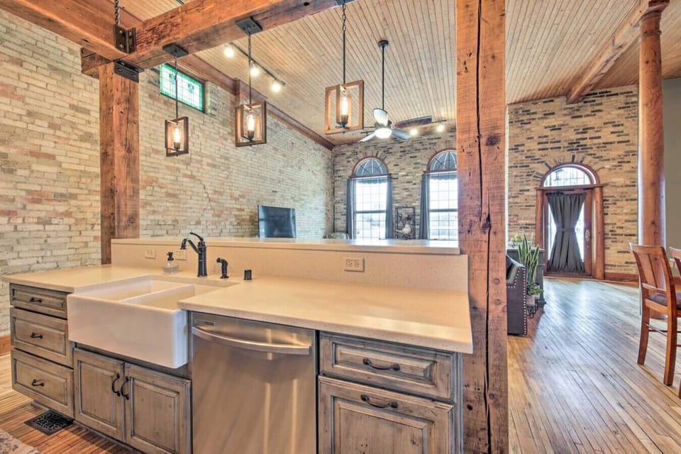 Fully stocked kitchen