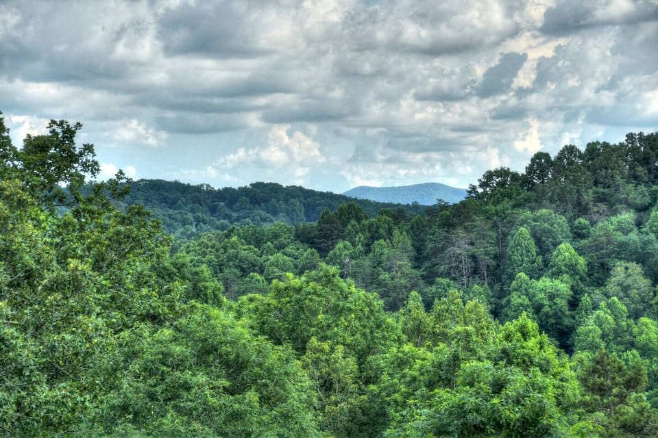 Immerse yourself in lush mountain views and fresh, tranquil air!