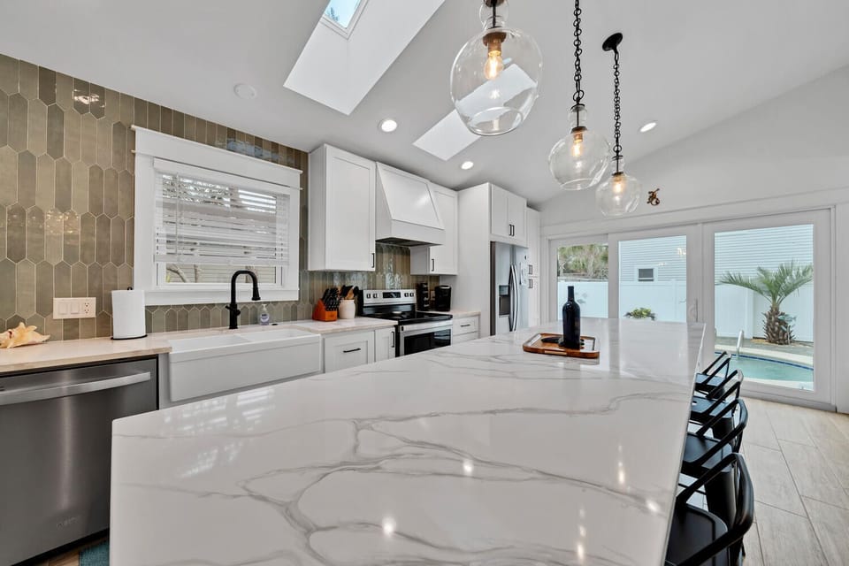 Gourmet kitchen!