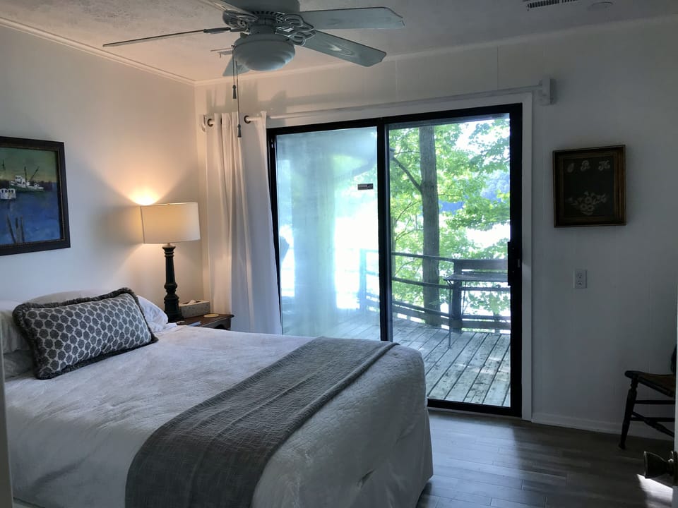 Queen Bedroom 1