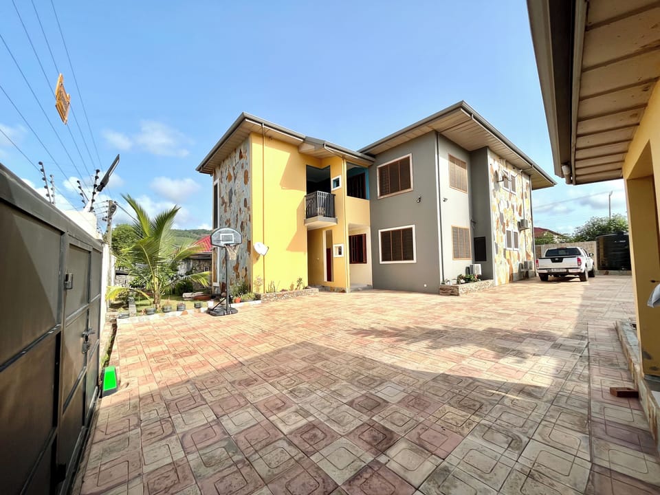 Condo, 2 Bedrooms, Balcony, Mountain View | Exterior