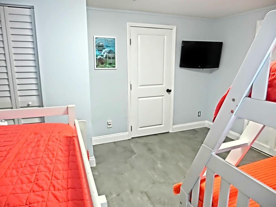 Kids Room Smart TV :) notice the trend?