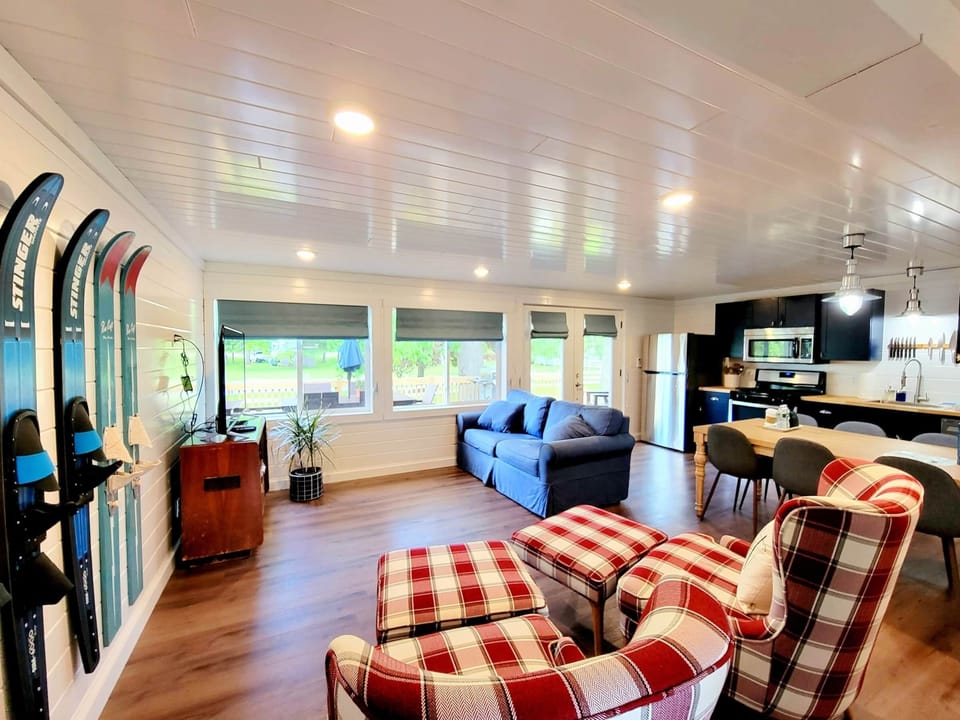 Gatehouse 2 Living Room And Kitchen