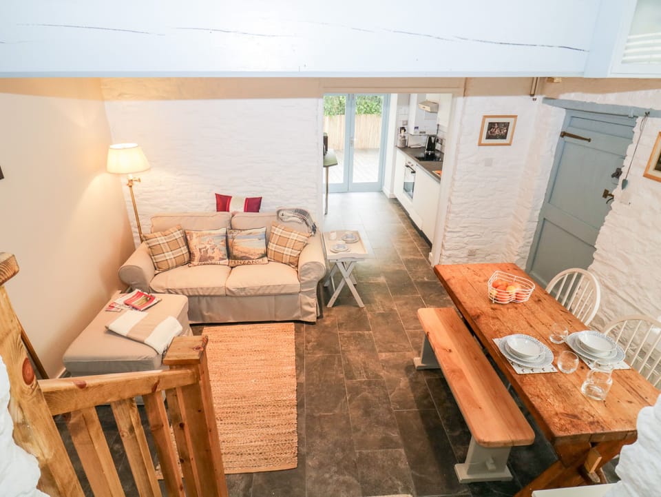 Cottage | Interior