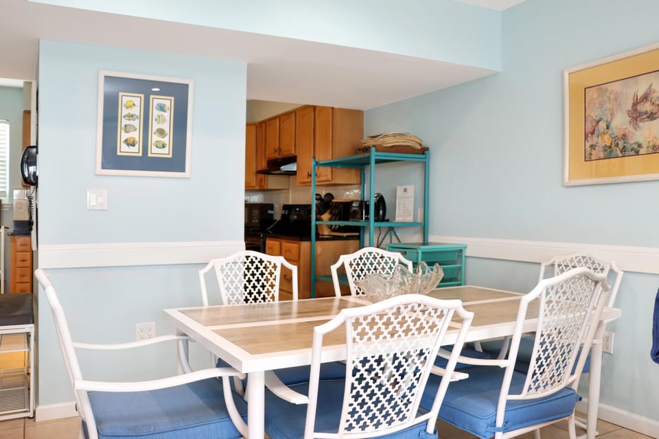 House, Multiple Beds (Absolute Heaven) | Dining