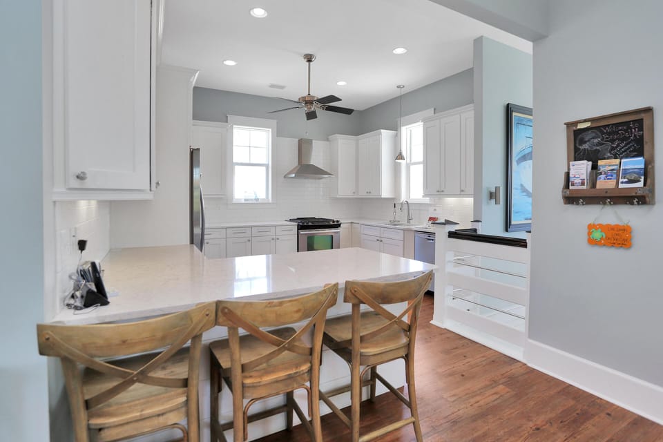 House, Multiple Beds (Brise Del Mar) | Private kitchen