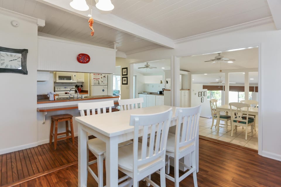 House, Multiple Beds (Cape Haus) | Dining