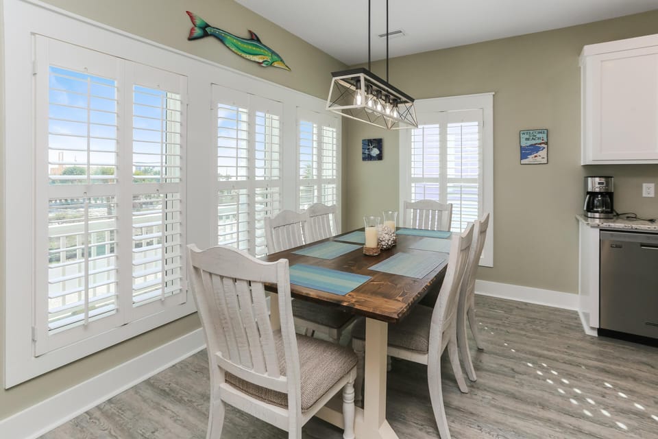 House, Multiple Beds (Lalas Place) | Dining