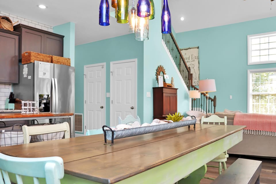 House, 1 King Bed (Rehoboth Cottage) | Dining