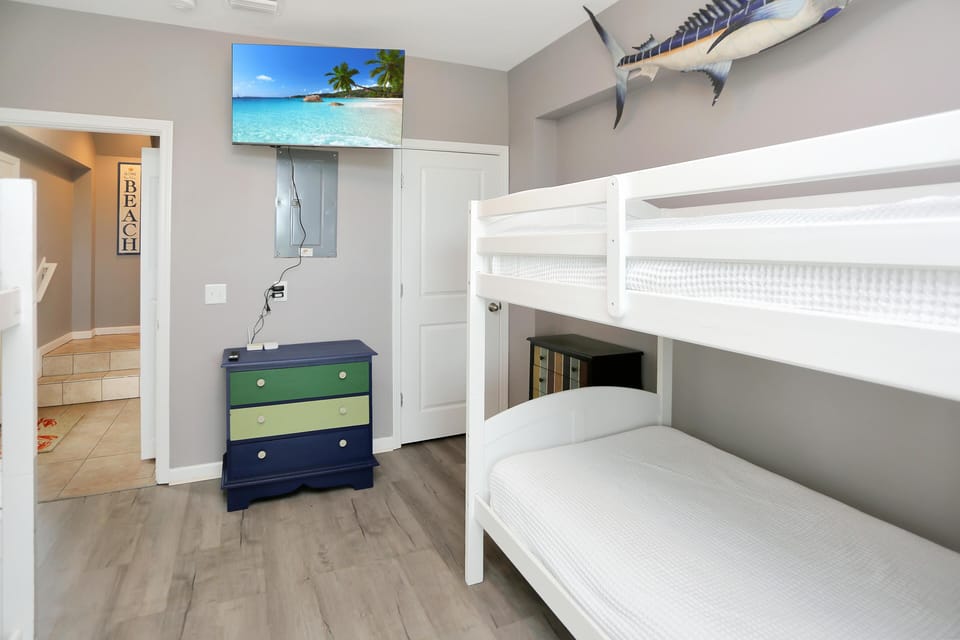 House, Multiple Beds (Pearly Shells) | 4 bedrooms, individually decorated, individually furnished