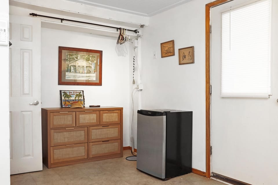 House, Multiple Beds (Pelican) | Interior