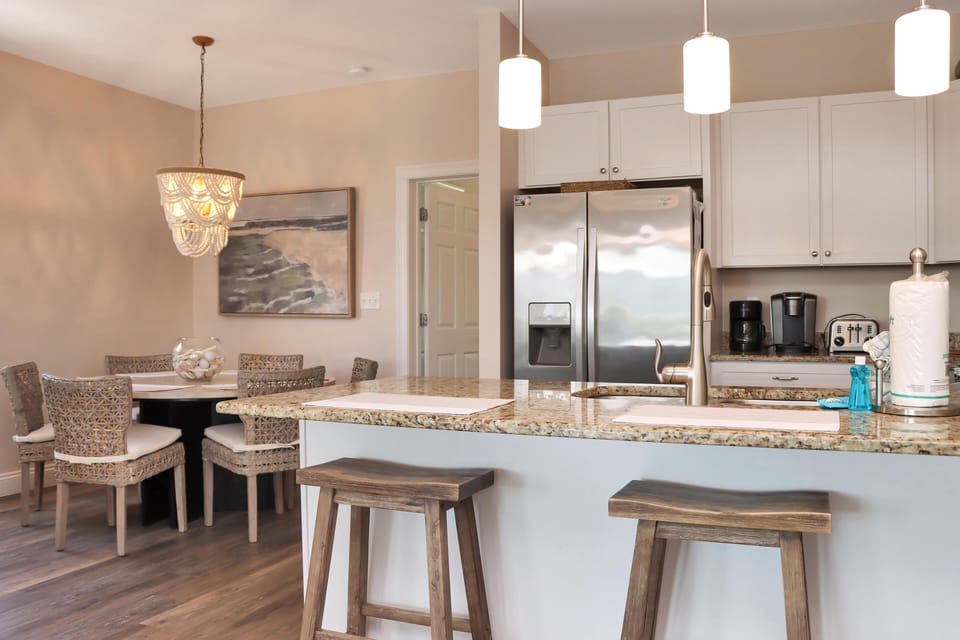 House, Multiple Beds (Searenity) | Private kitchen | Toaster