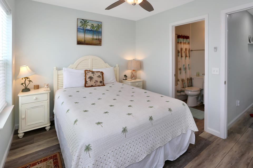 House, Multiple Beds (Sandcastle C) | 2 bedrooms, individually decorated, individually furnished