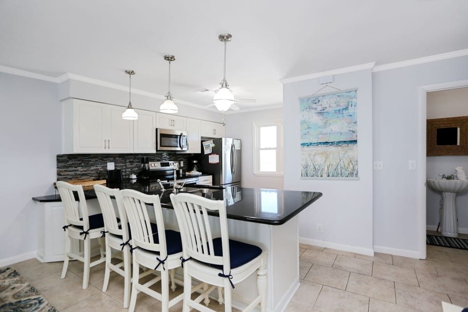 Townhome, 3 Bedrooms | Private kitchen