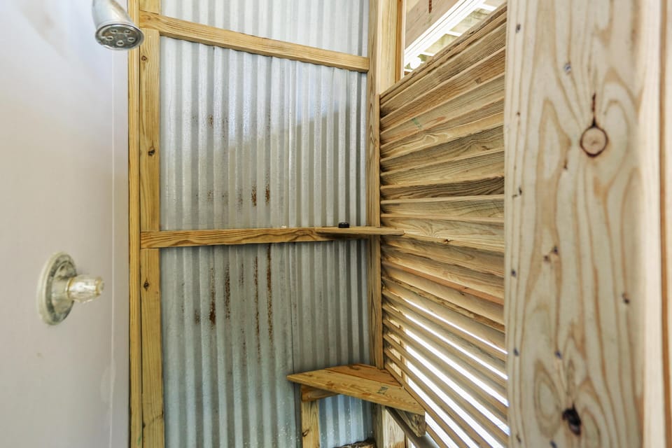 House, Multiple Beds (The House on the Blue Shore of Silenc) | Interior