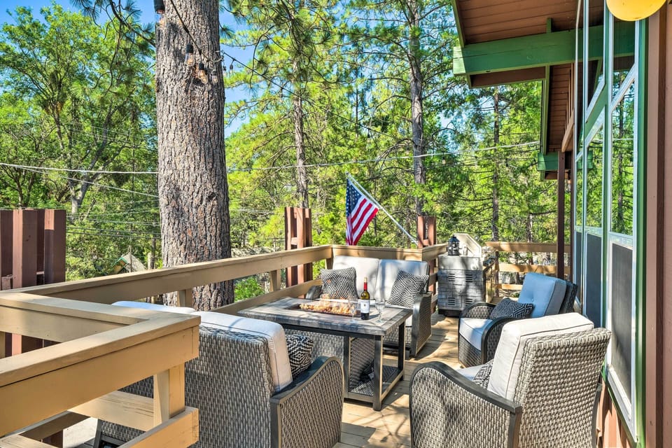 Deck | Fire Pit