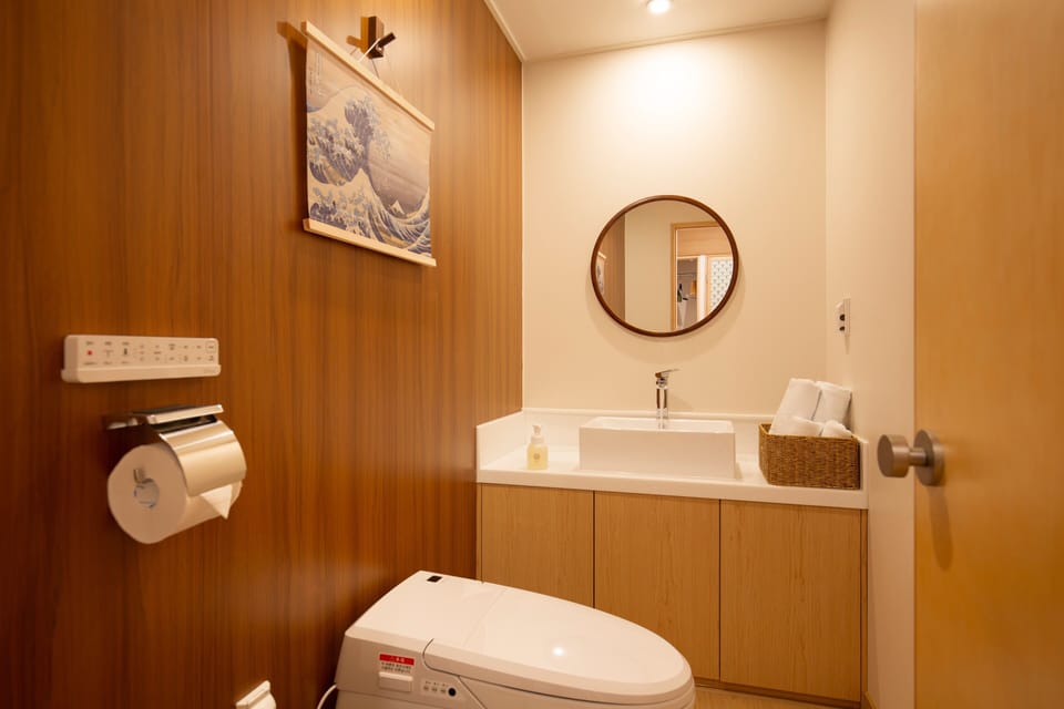Deluxe Double Room | Free WiFi, bed sheets