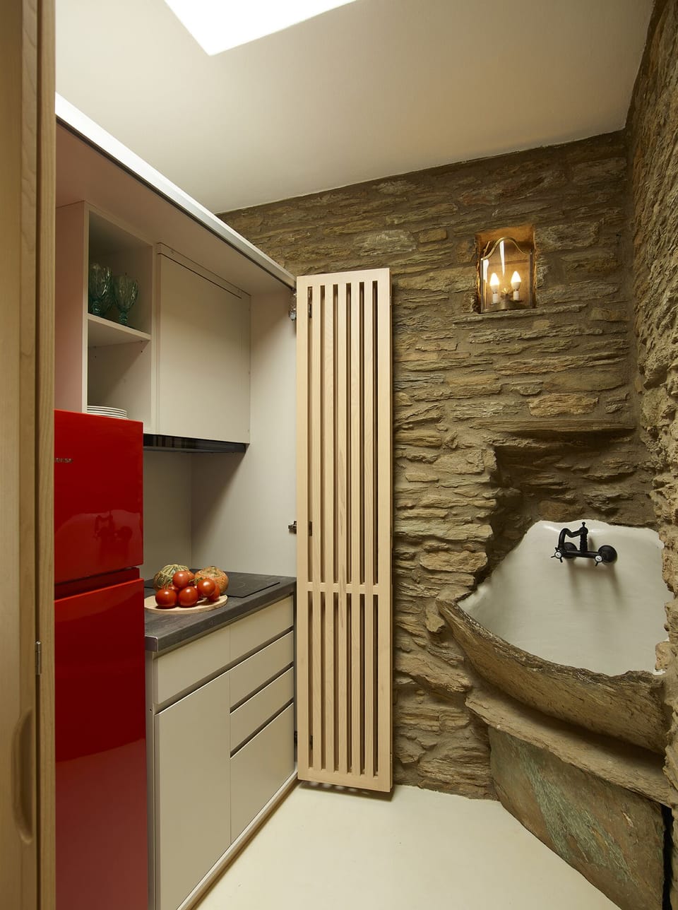 Lovely kitchenette for preparing your meals.