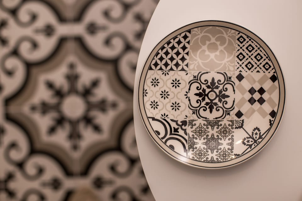 Junior Suite with Side Sea View | Bathroom | Shower, rainfall showerhead, eco-friendly toiletries, hair dryer