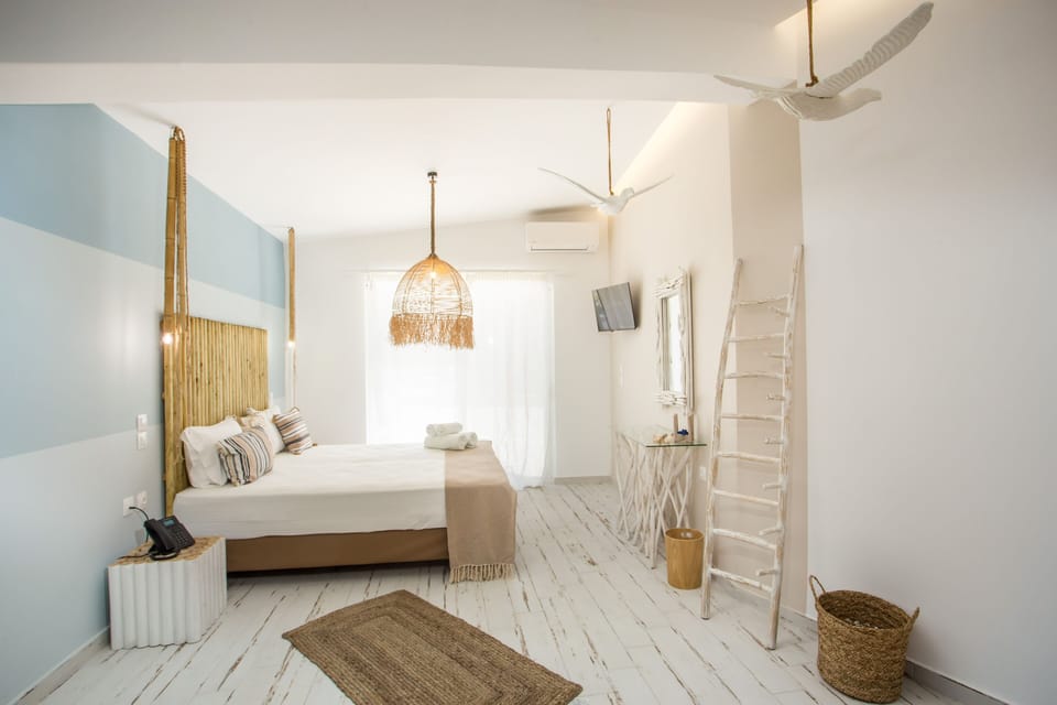 Junior Suite | Soundproofing, free WiFi, bed sheets