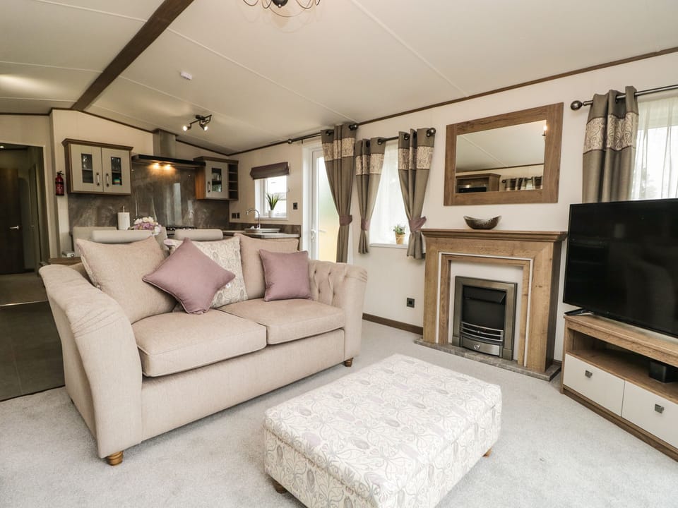Cottage | Living room | TV