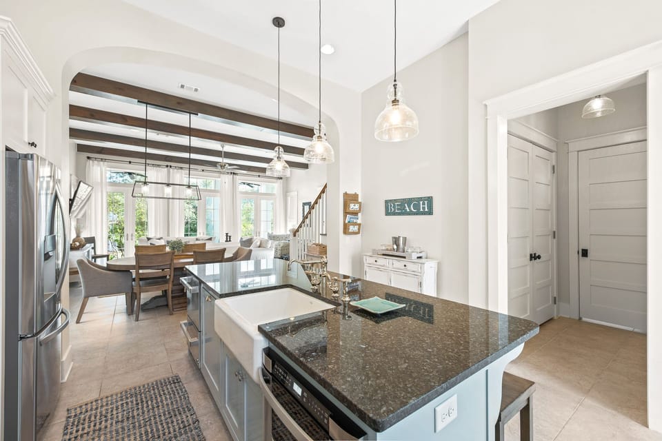 First Floor: Kitchen