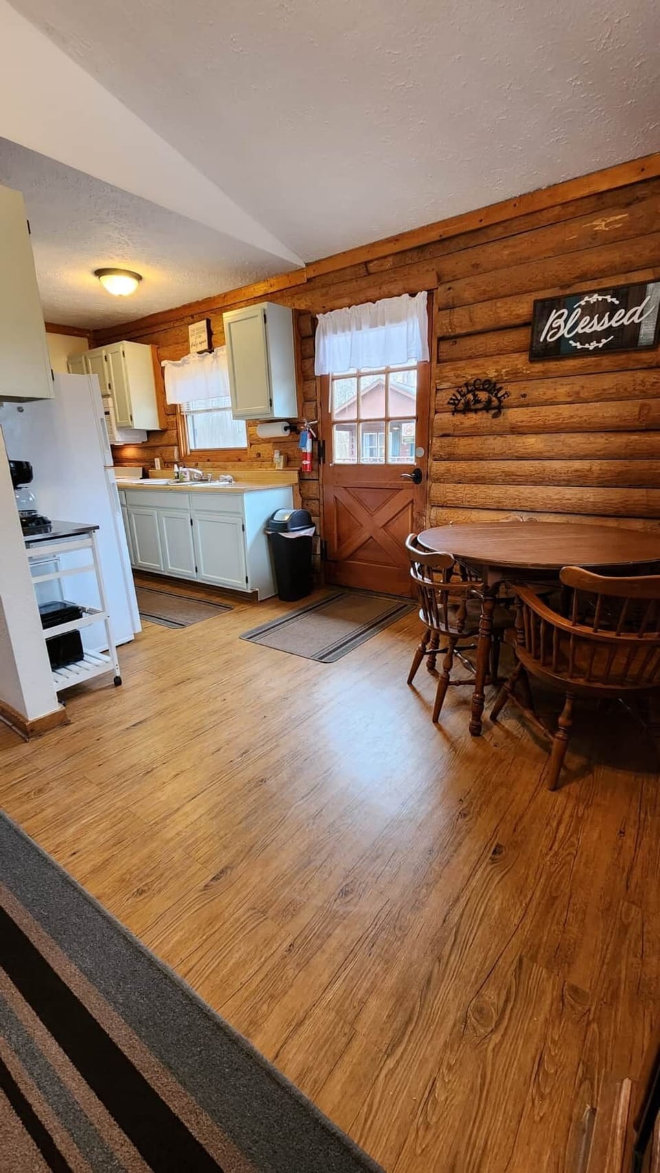 Kitchen (2)