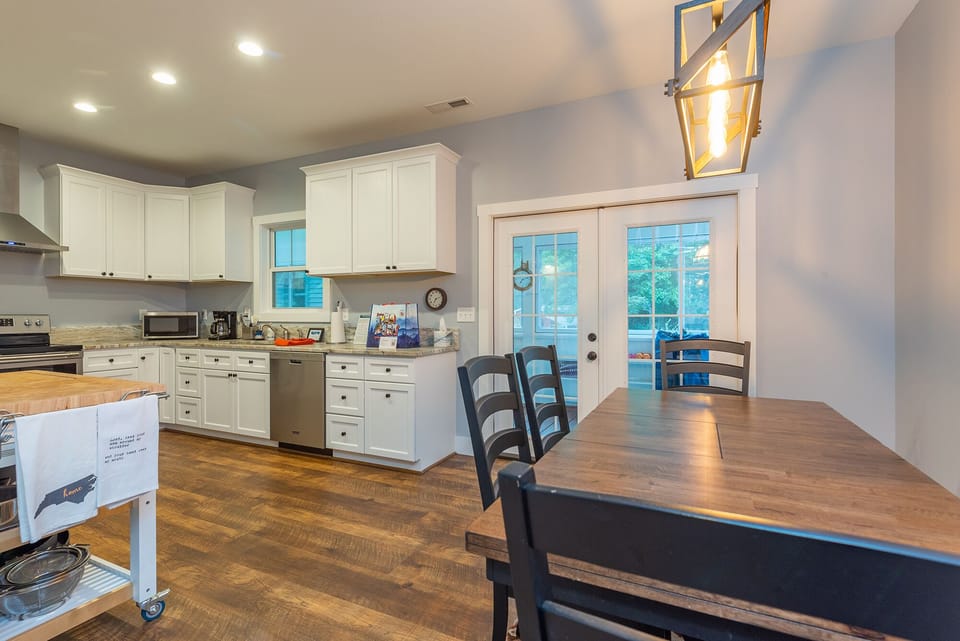 Dining area open to kitchen