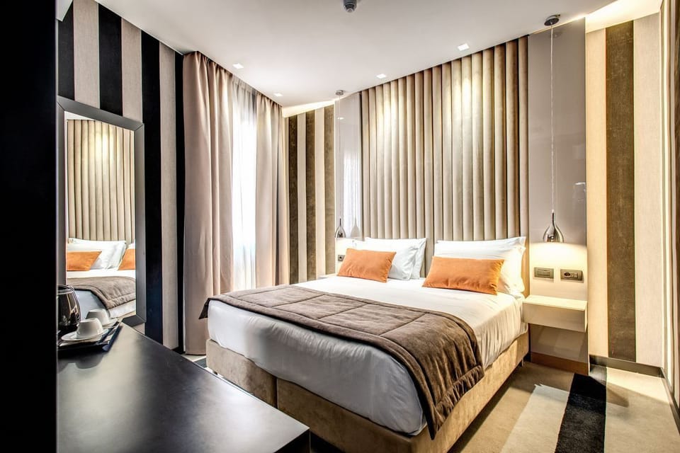 Deluxe Room | Premium bedding, down comforters, in-room safe, desk