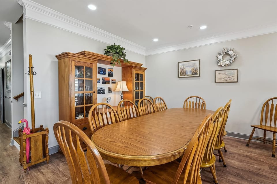 Enjoy a home cooked meal or grab some take-out from some local's favorites.