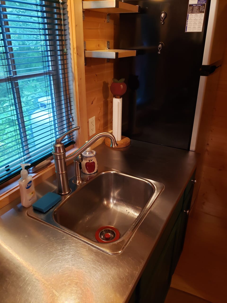 Full kitchen