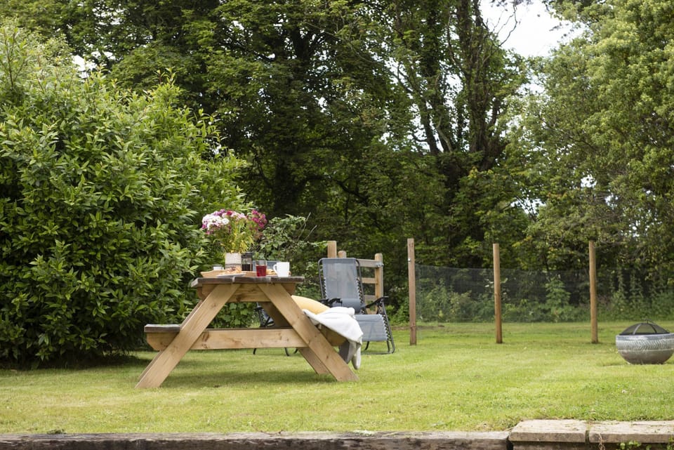 Picnic Table-Aval Door Barn