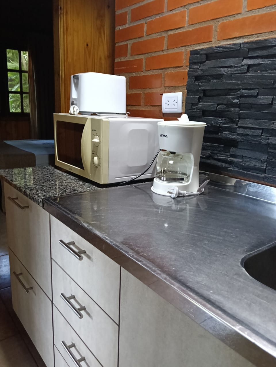 Standard Cabin | Private kitchen | Full-size fridge, microwave, oven, stovetop