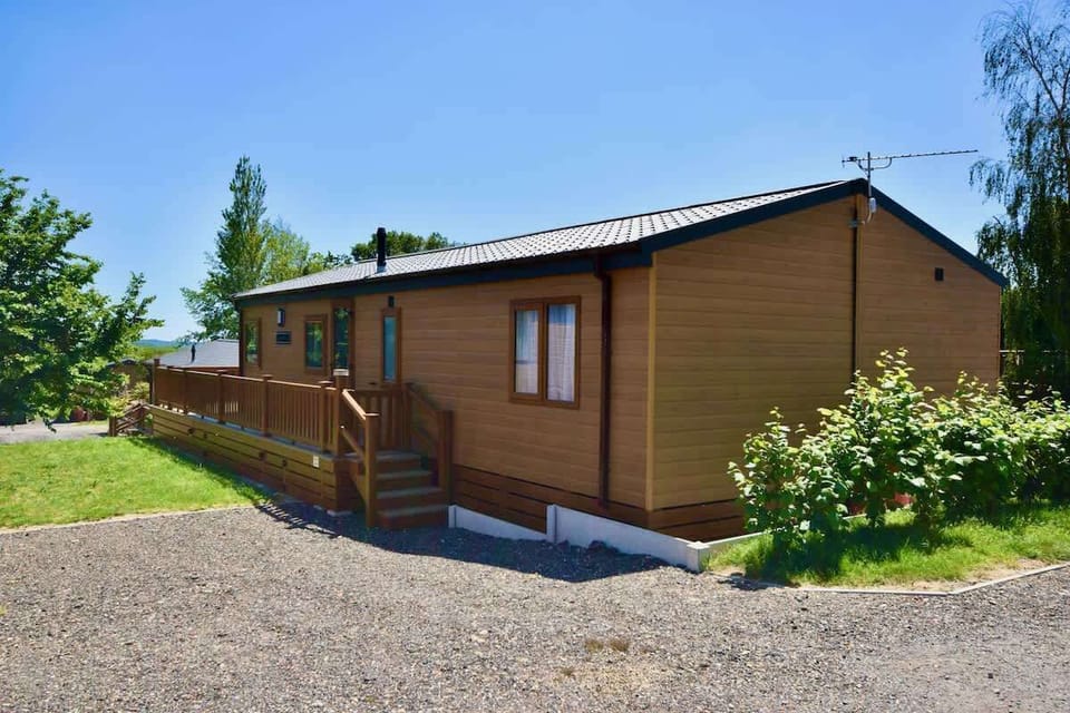 2 Bed, Family Friendly Holiday Lodge in Ryde, Sleeps 4, close to the Town and Beach 