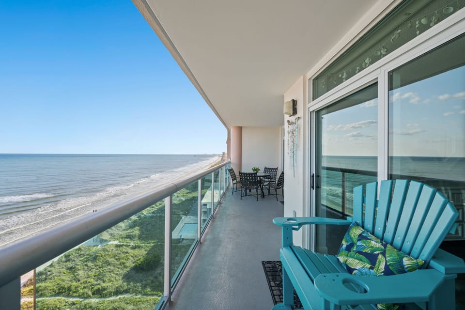Have your morning coffee while listening to the ocean and feeling the breeze.