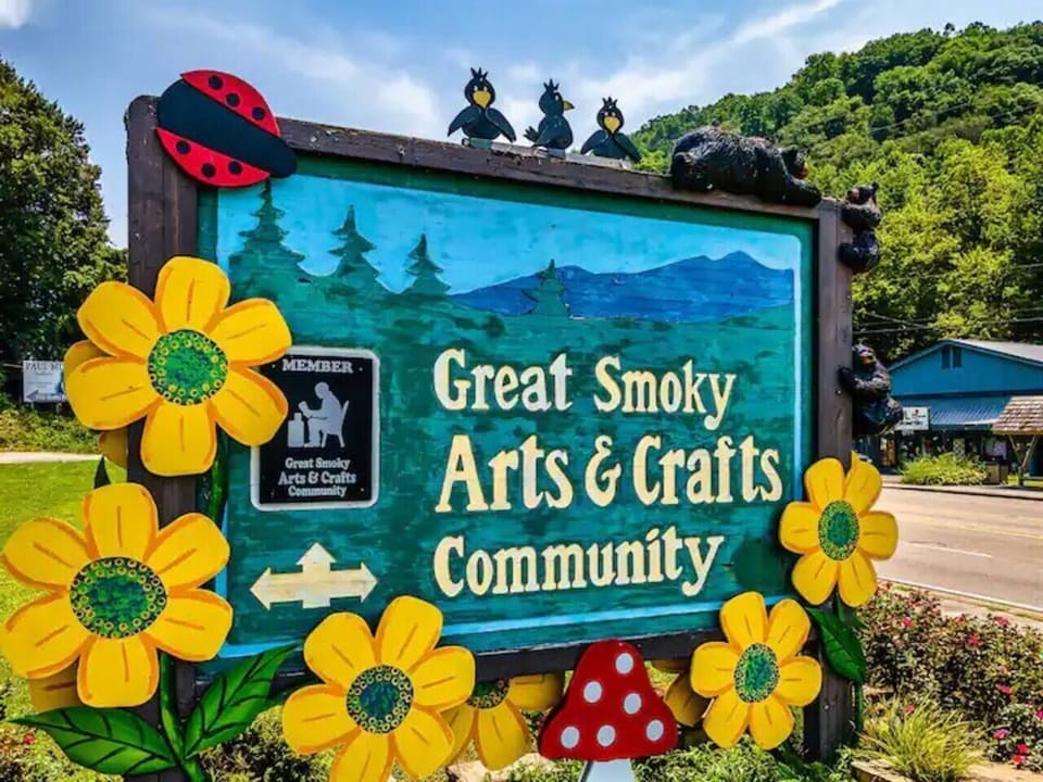 Gatlinburg arts and crafts community