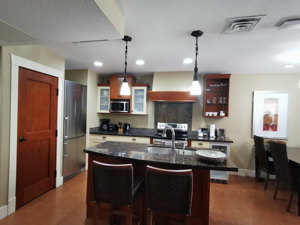 Kitchen island