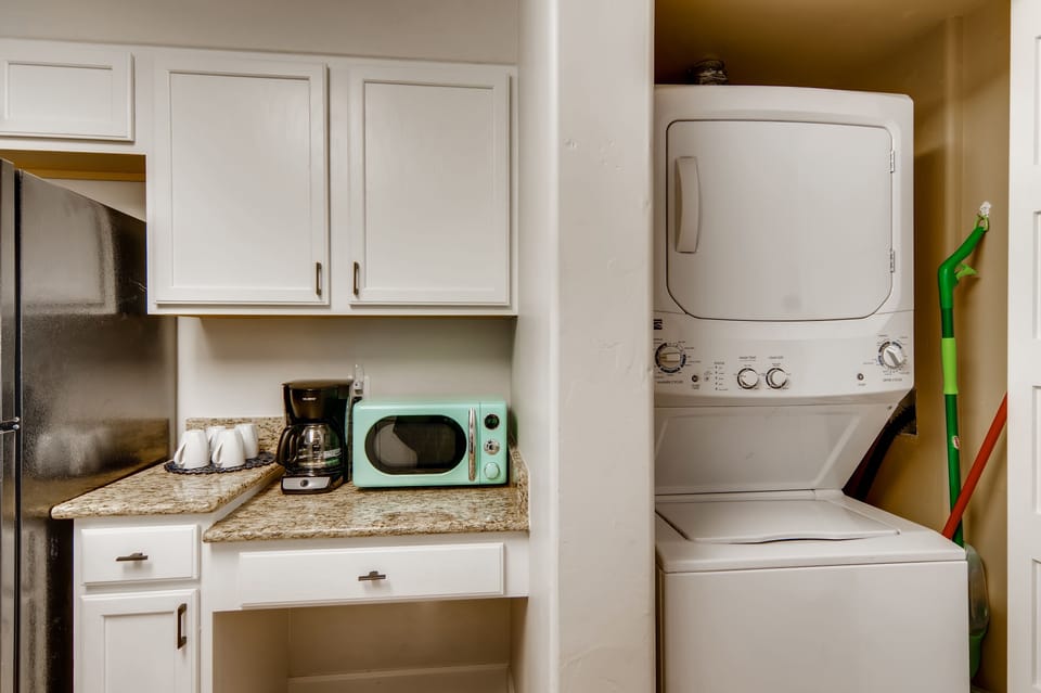 Condo, 1 Bedroom | Laundry