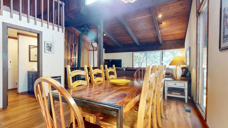 Condo, 4 Bedrooms | Dining