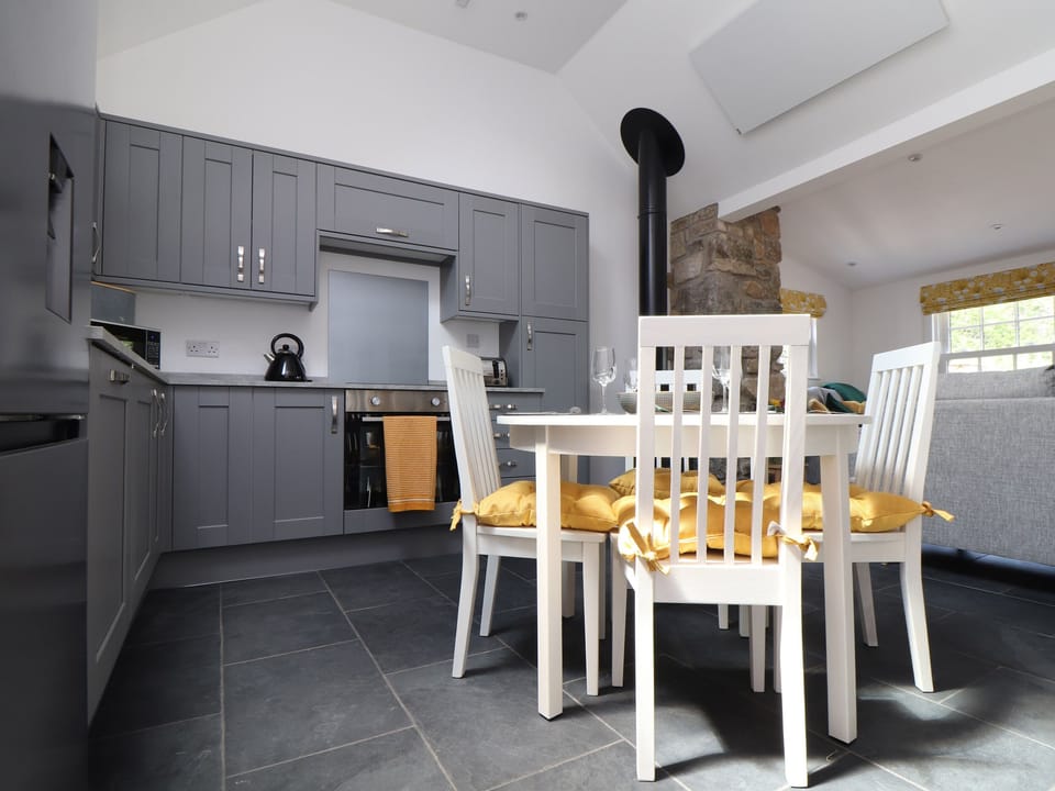Cottage | Interior