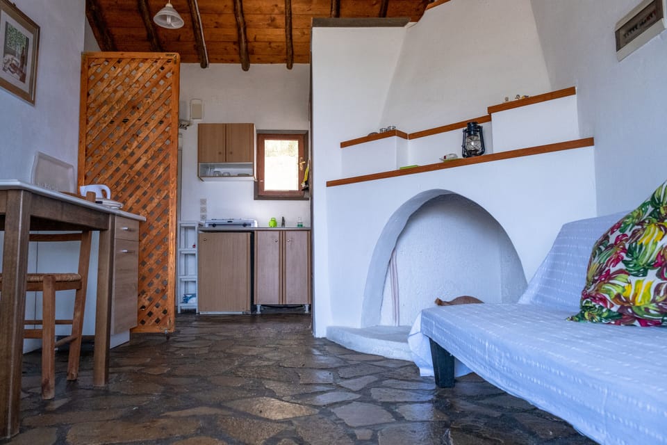 House, 1 Bedroom, Smoking, Private Pool | Living area