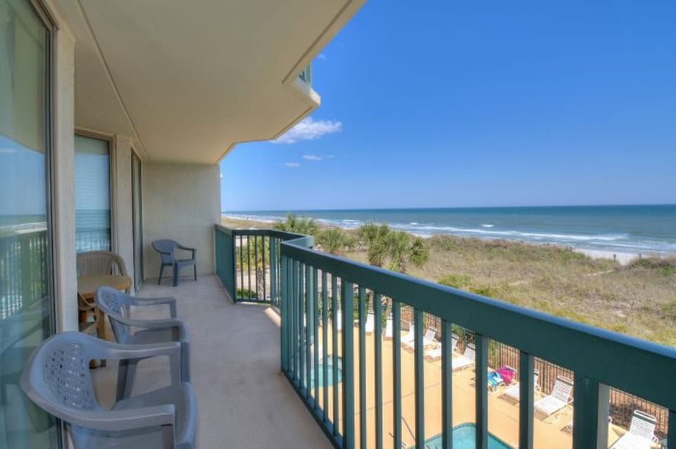 Have your morning coffee on the balcony and watch the sunrise.