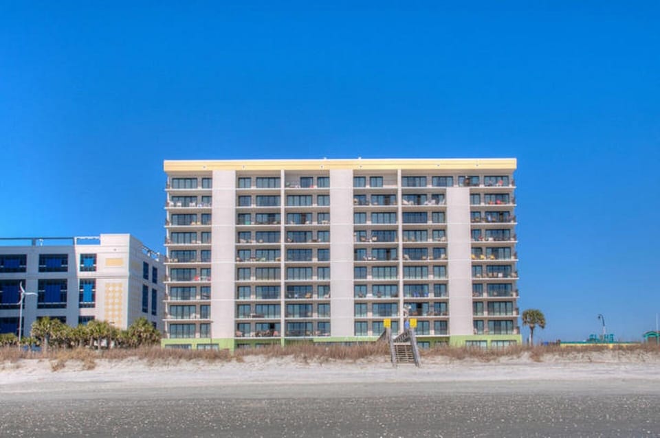 Unbelievable ocean views will coax you to spend more time outdoors.