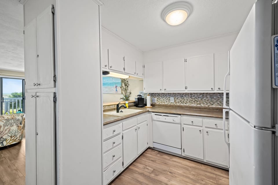 A fully stocked kitchen makes meal preparation a breeze.