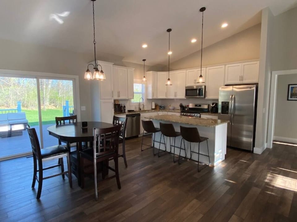 Dining Room/Kitchen