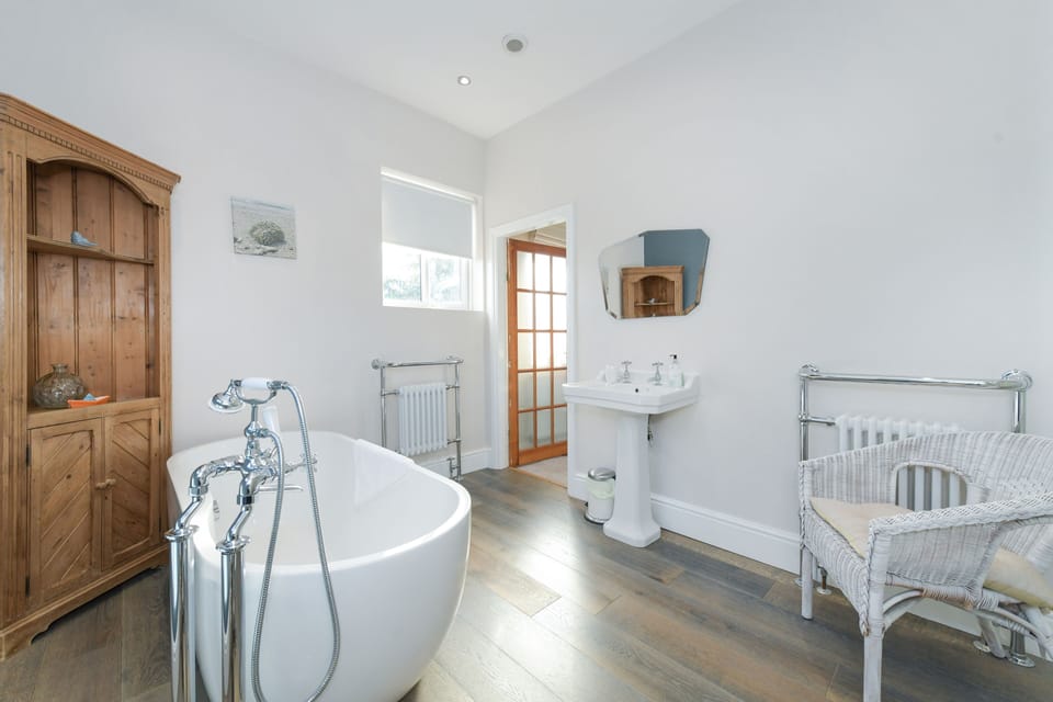 Superior Double Room, Ensuite (Chatsworth) | Bathroom