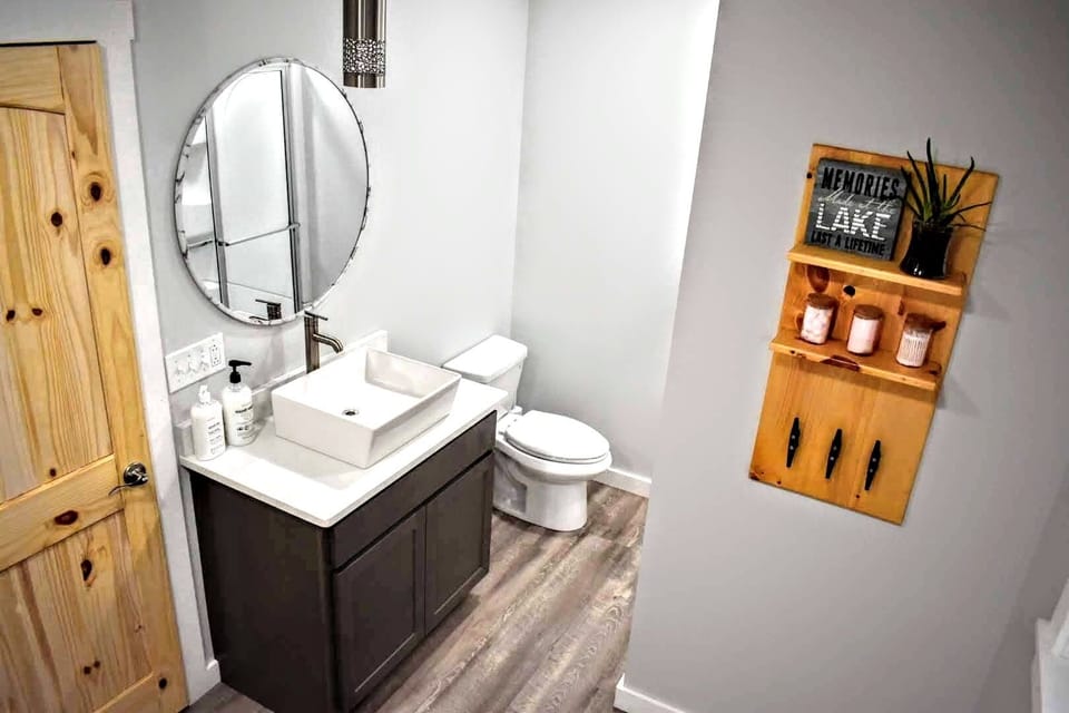 Full bathroom