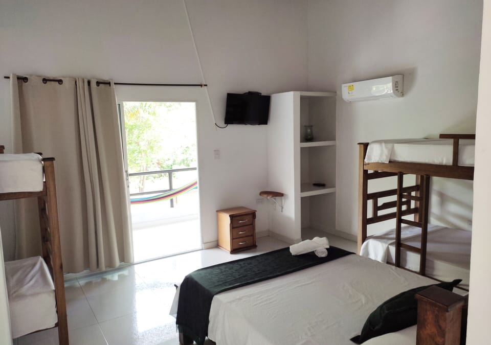 Family Room | WiFi (free), bed sheets