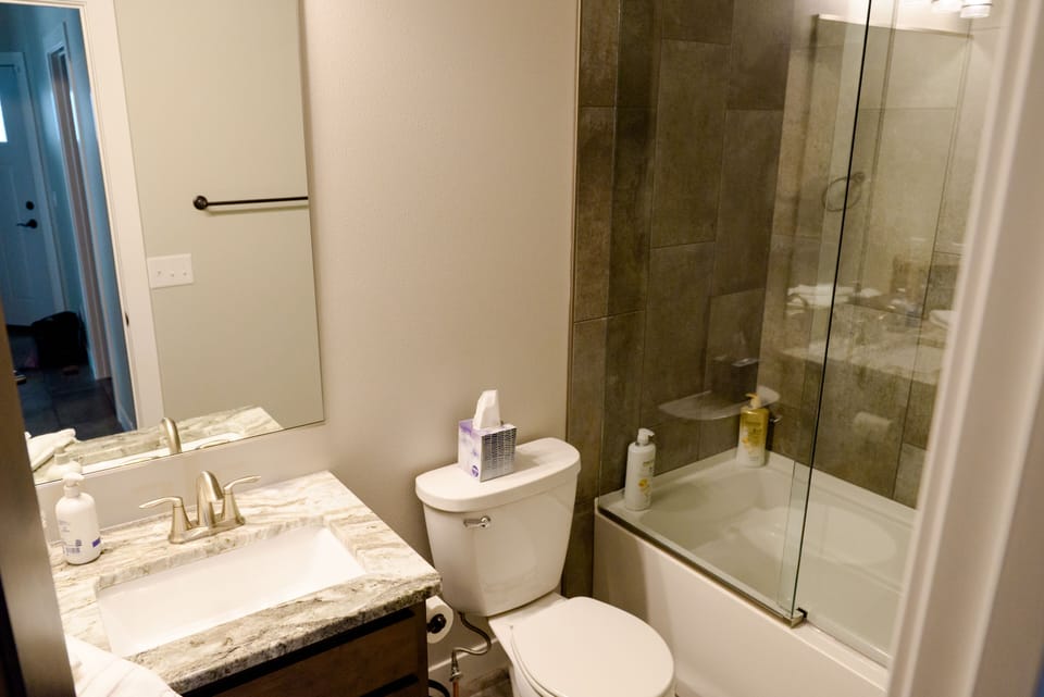 upstairs guest bathroom 