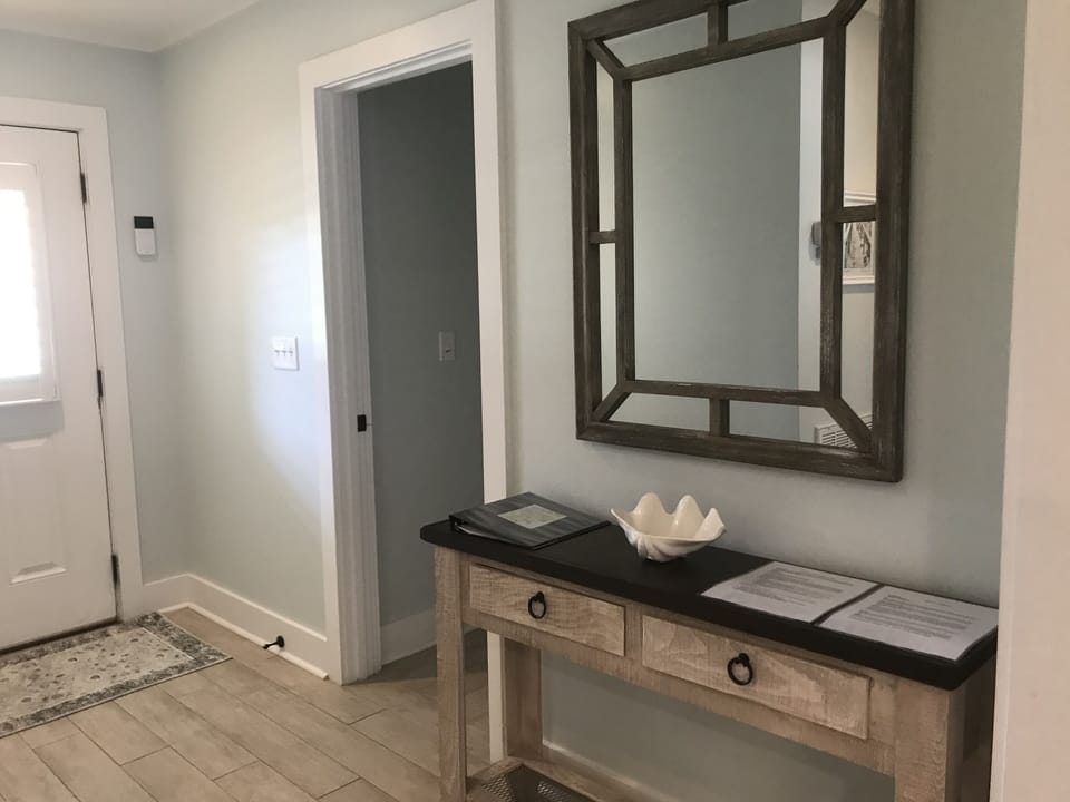 Entry Table with Welcome Information and Keys